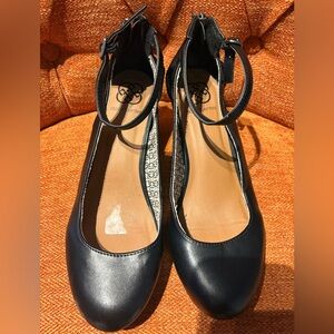 Daisy Fuentes Black Ankle-Strap Wedge Heels